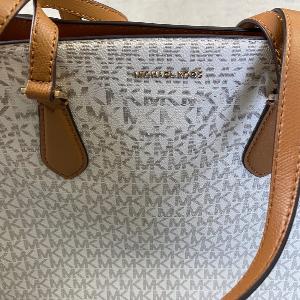 Michael Kors Tote Bag Women Large White Tan MK Monogram Signature  Zip Bag